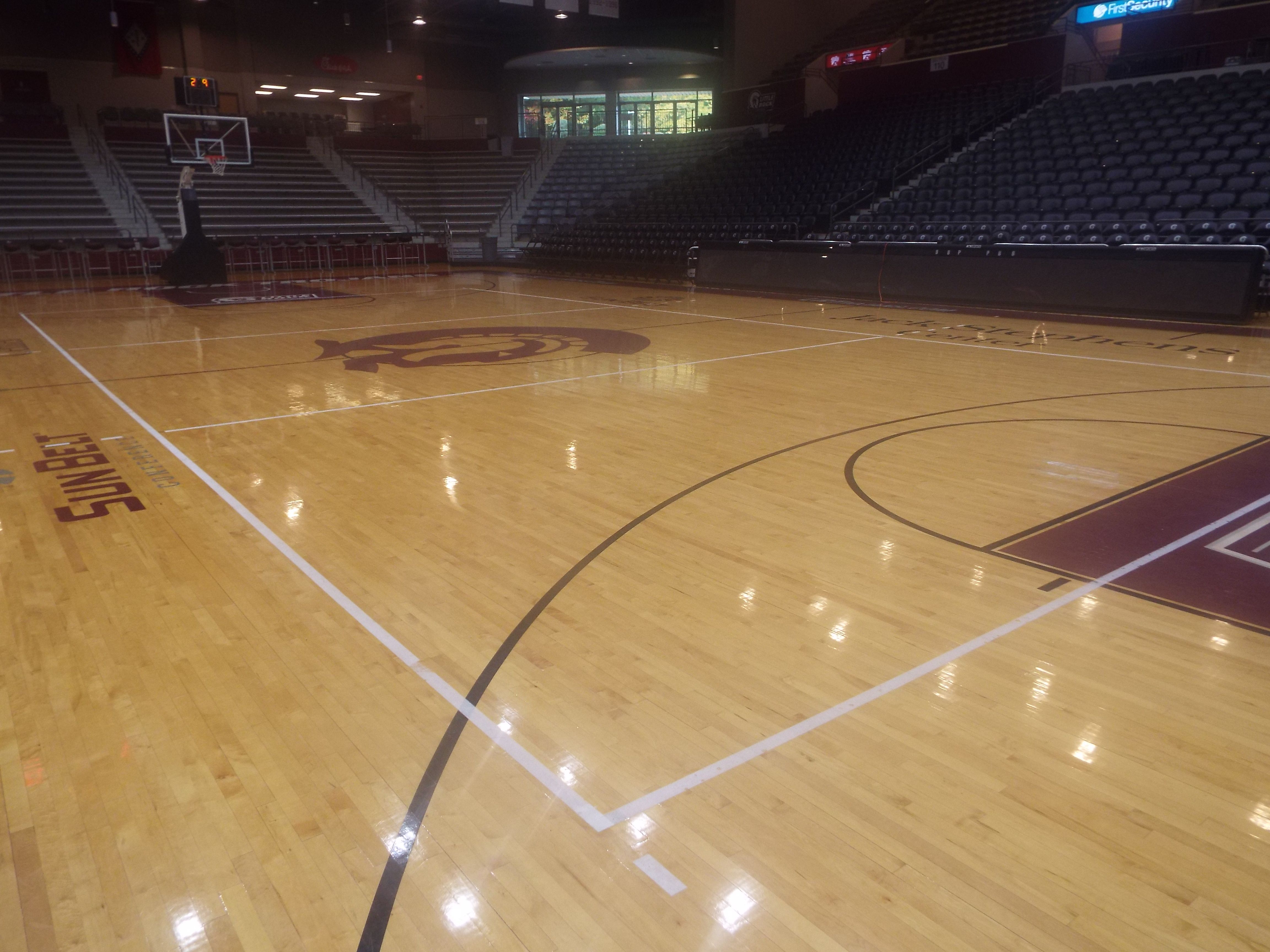 University of Arkansas – Little Rock Jack Stephens Arena